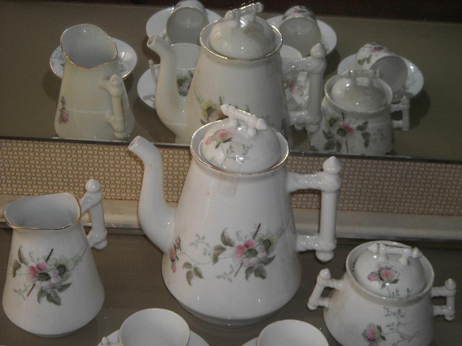 Antico Decorativo Servizio Da Tavola, Porcellana Da Collezione, Floreale, Caffe immagine 4