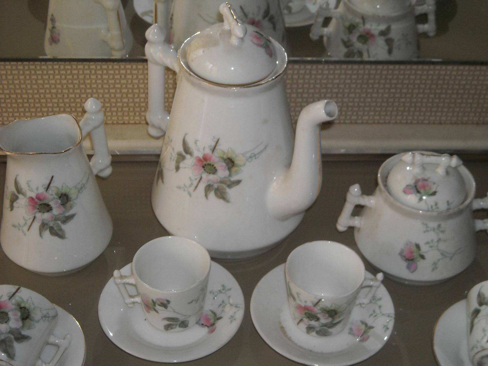 Antico Decorativo Servizio Da Tavola, Porcellana Da Collezione, Floreale, Caffe immagine 5