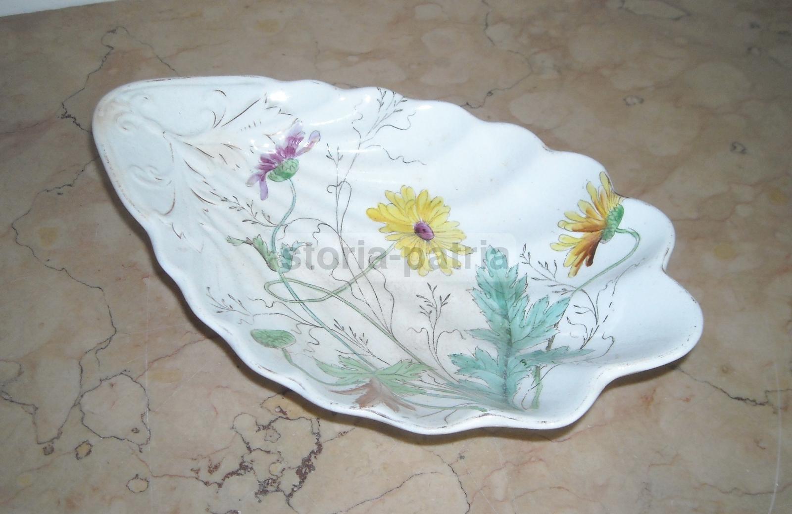 Antico Soprammobile, Ceramica Laveno, Verbano, Modellato A Conchiglia, Floreale immagine 1