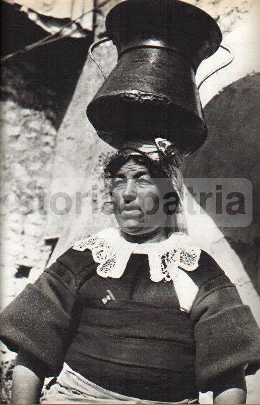 Antropologia, Tradizioni Popolari Italiane, Folklore, Costumi, Ceramiche, Oreficeria immagine 1