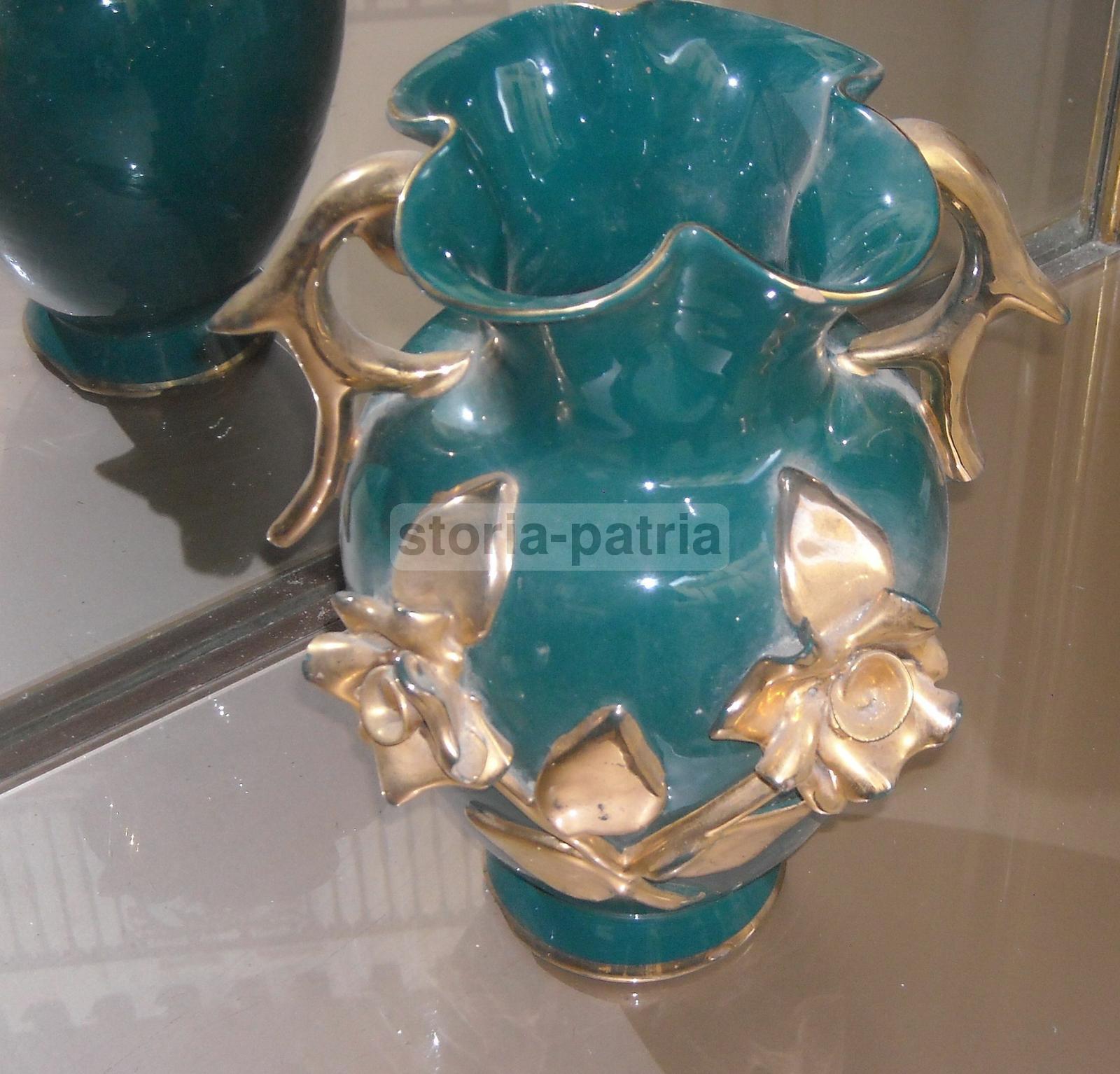 Arte Decorativa, Design, Elegante Vaso Soprammobile, Decori Floreali Dorati Rilievo immagine 8