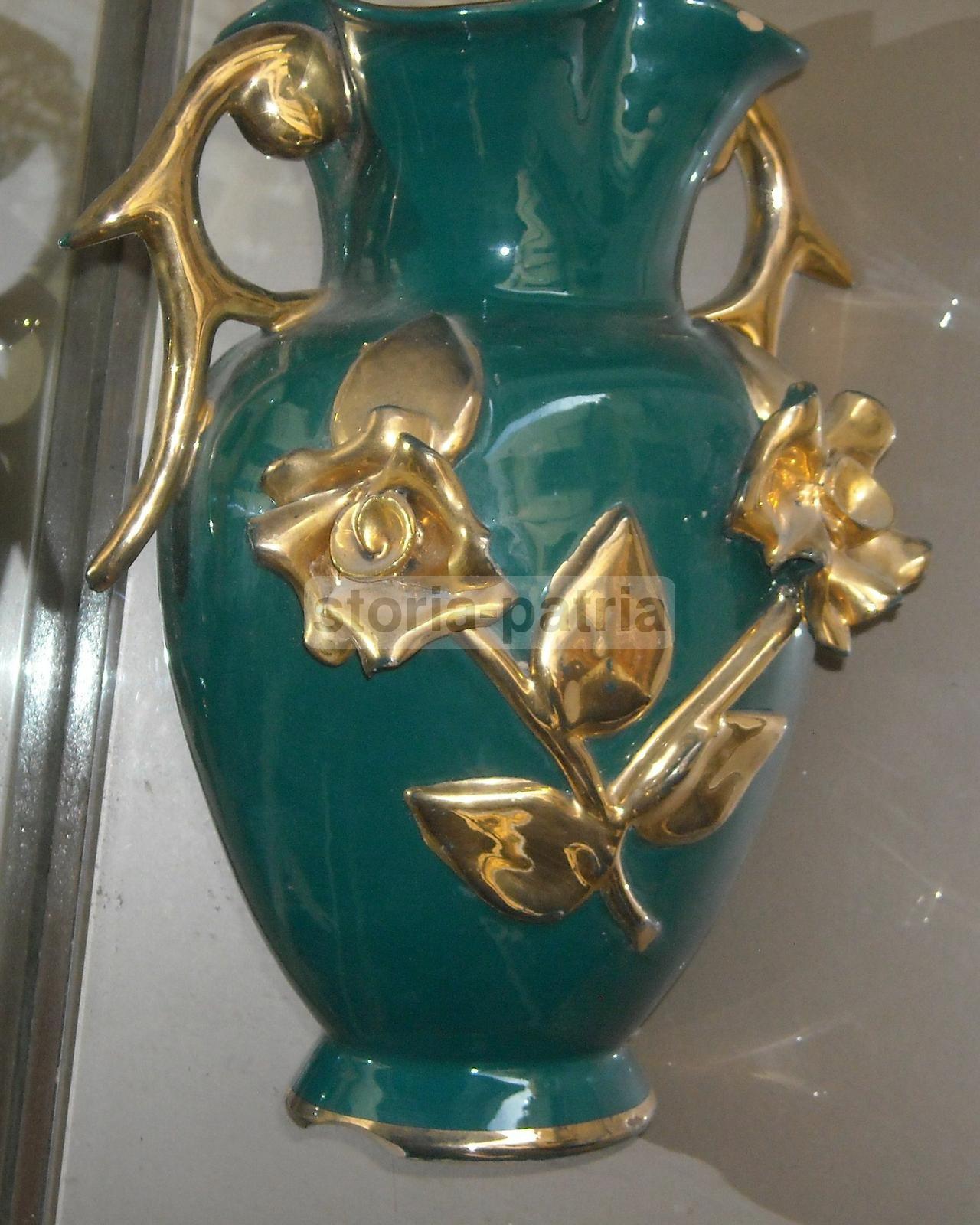 Arte Decorativa, Design, Elegante Vaso Soprammobile, Decori Floreali Dorati Rilievo immagine 11