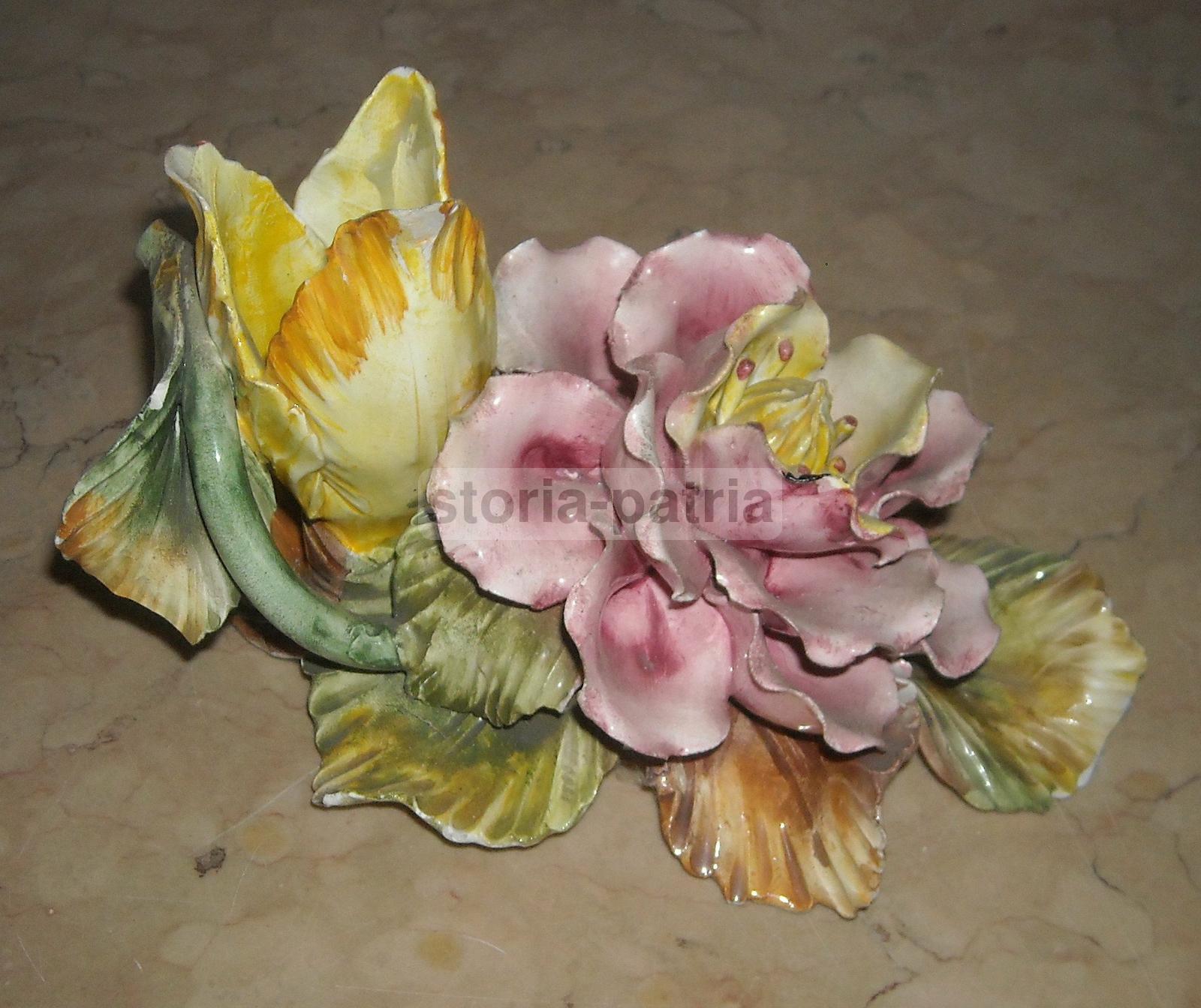 Artistica Lampada Bugia, Ceramica Policroma, Scultura Floreale, Molto Decorativa immagine 1