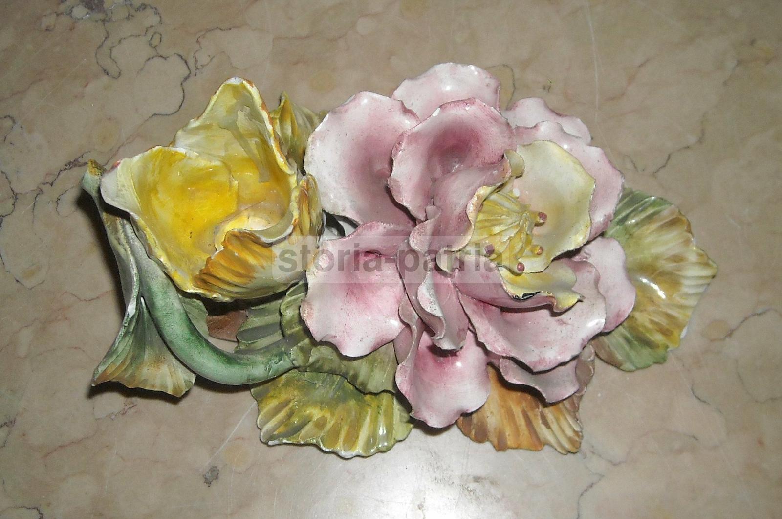 Artistica Lampada Bugia, Ceramica Policroma, Scultura Floreale, Molto Decorativa immagine 2