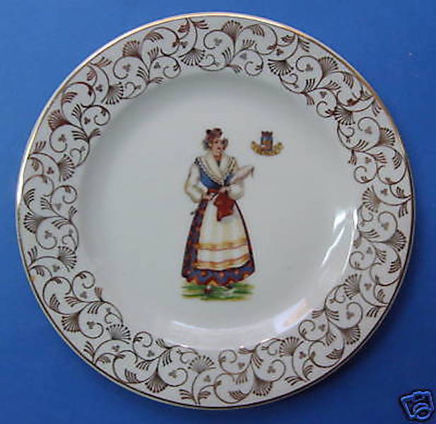 Folklore, Costumi Popolari, Veneto, Piatto Decorativo, Raro immagine 1