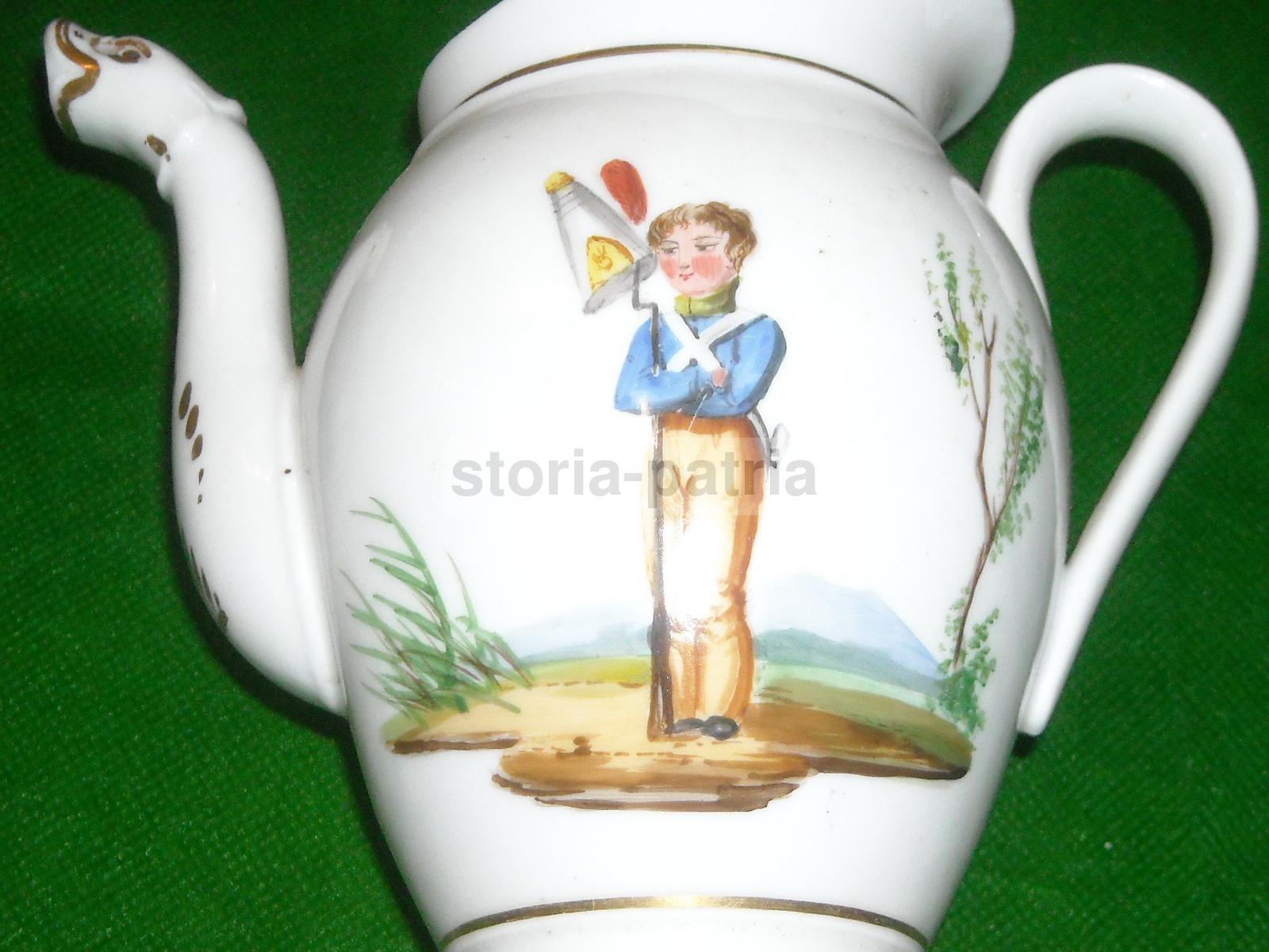 Giochi Di Bimbi, Soldatino, Arte, Folklore, Caffettiera Da Collezione, Da Restaurare immagine 13