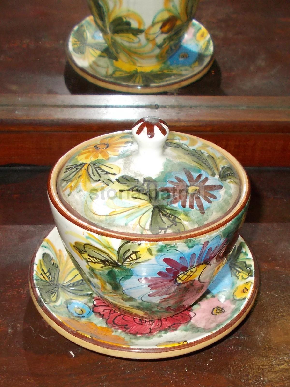 Graziosa Ceramica Da Collezione, Abruzzo, Carrara, Vistoso Decoro Floreale, d'Epoca immagine 1