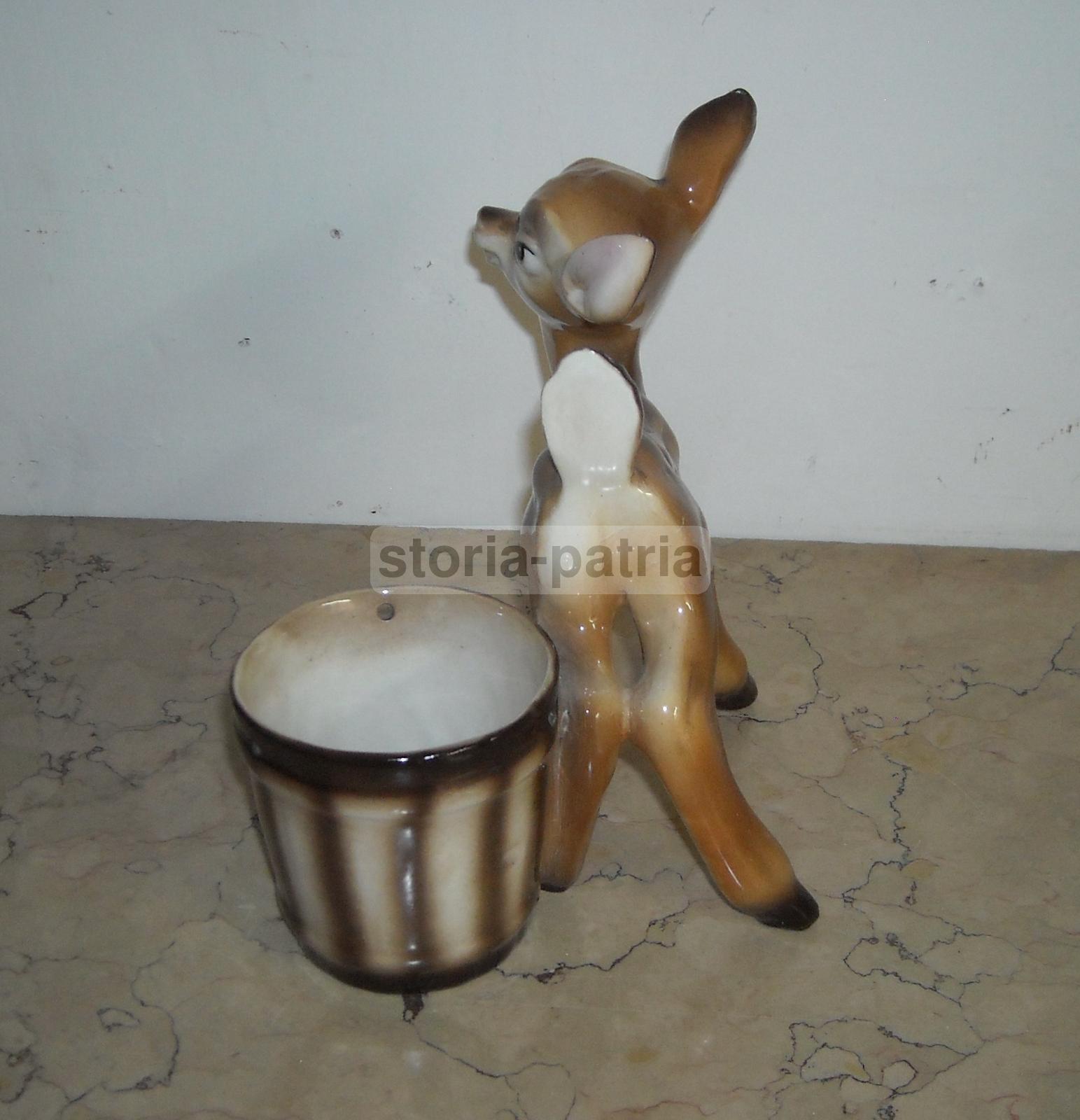 Graziosa Scultura In Ceramica, Cerbiatto Con Cesto, Decorativo Soprammobile, Utile immagine 5