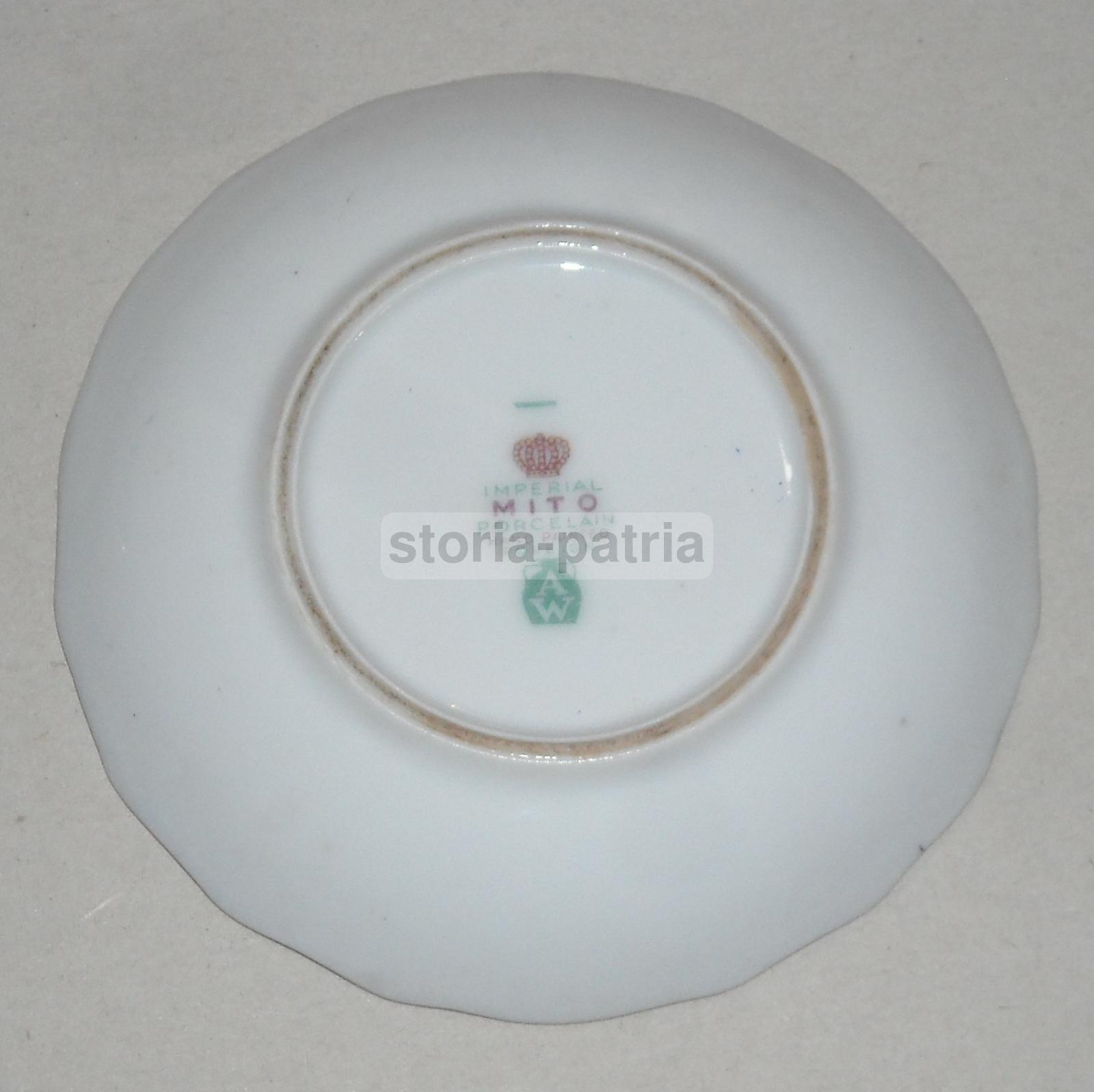 Grazioso Piattino In Porcellana, Bella Decorazione In Blu E Dorature, Artistico immagine 2