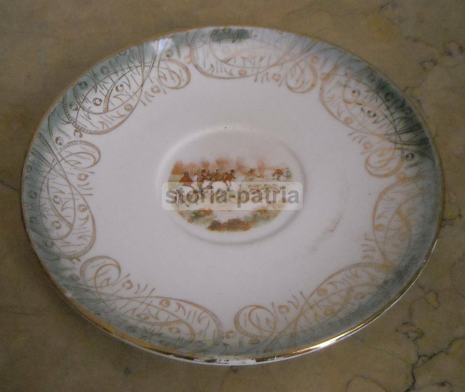 Grazioso Piatto Decorato, Bavaria, Caccia Alla Volpe, Cacciatori A Cavallo, Araldica immagine 2