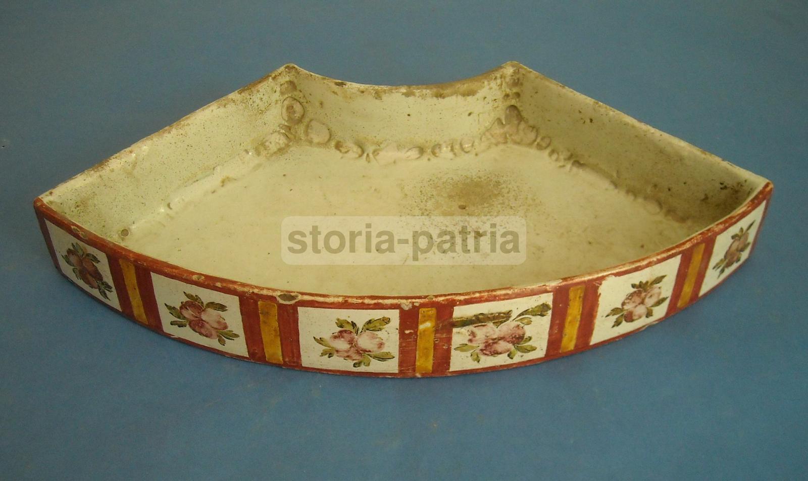 Inusuale Antica Ceramica, Bella Decorazione Floreale, Ascrivibile A Fuina, Abruzzo immagine 1