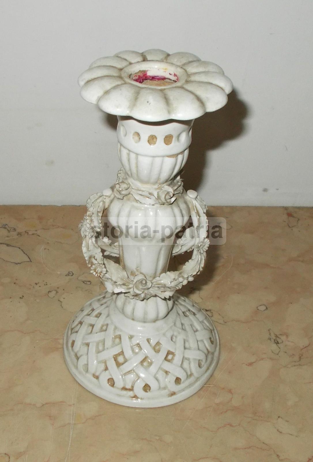 Veneto, Bassano, Decorativo Candeliere, Artistici Motivi Floreali, Da Collezione immagine 1